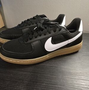 Nike Field General Black White Gum Sneakers Womens 7.5 New